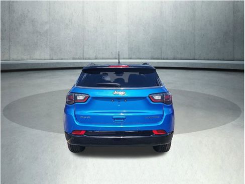 New 2025 Jeep Compass Limited w/ Elite Group AWD/4WD image 4