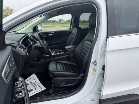 Used 2020 Ford Edge SEL w/ Convenience Package FWD image 19