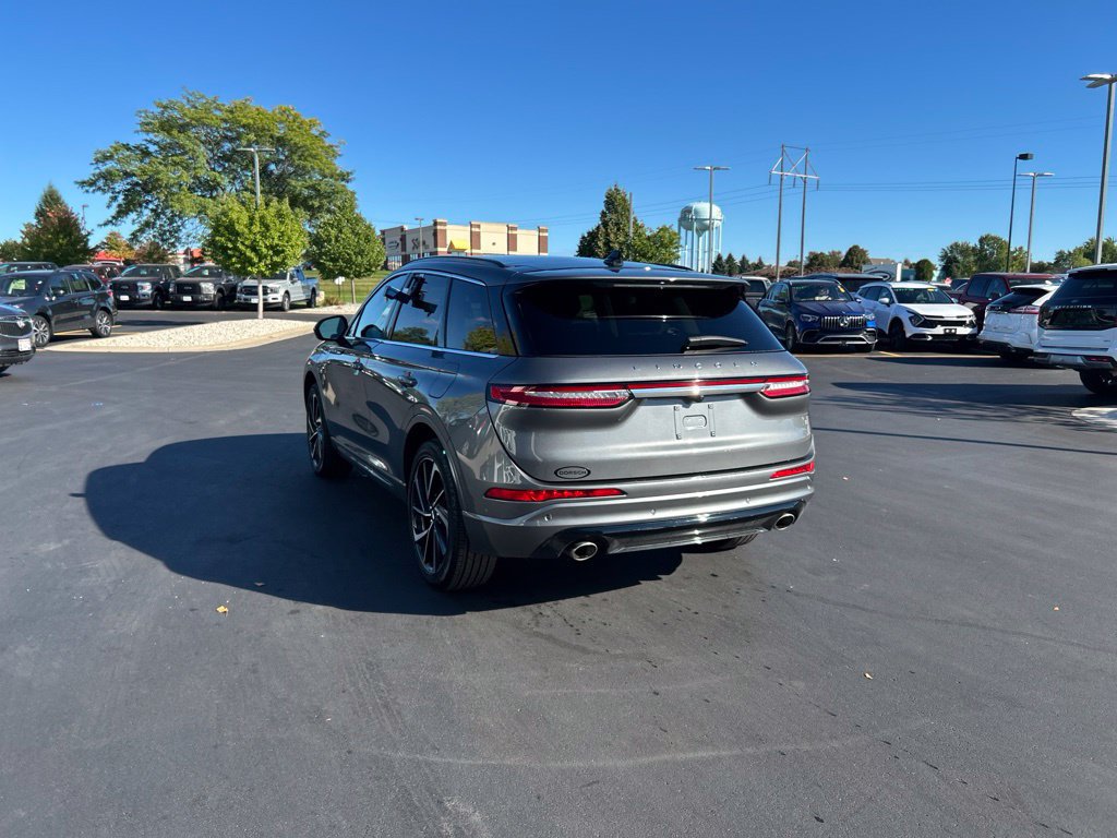 Certified 2025 Lincoln Corsair Grand Touring w/ Rear Removable Package Tray AWD/4WD image 8