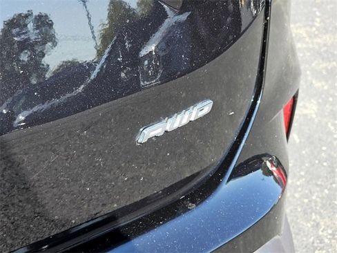 Used 2021 Ford Edge SEL w/ Convenience Package image 11