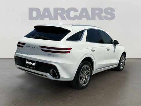 Used 2025 Genesis GV70 2.5T AWD/4WD image 7