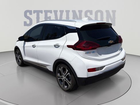 Used 2018 Chevrolet Bolt Premier w/ Infotainment Package FWD image 3