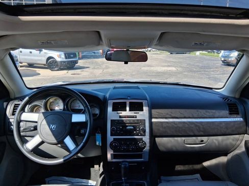 Used 2010 Dodge Charger Rallye RWD image 16