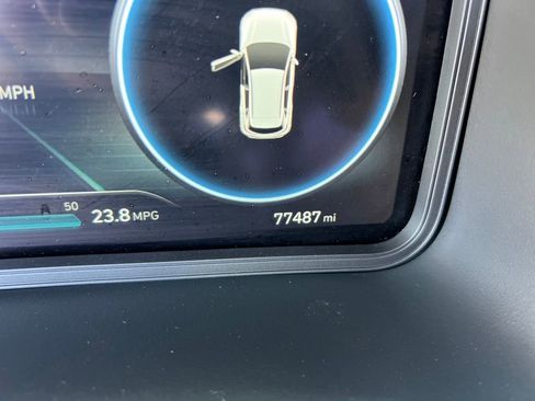 Used 2023 Hyundai Kona Limited image 18