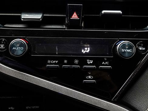 Used 2024 Toyota Camry XSE image 19