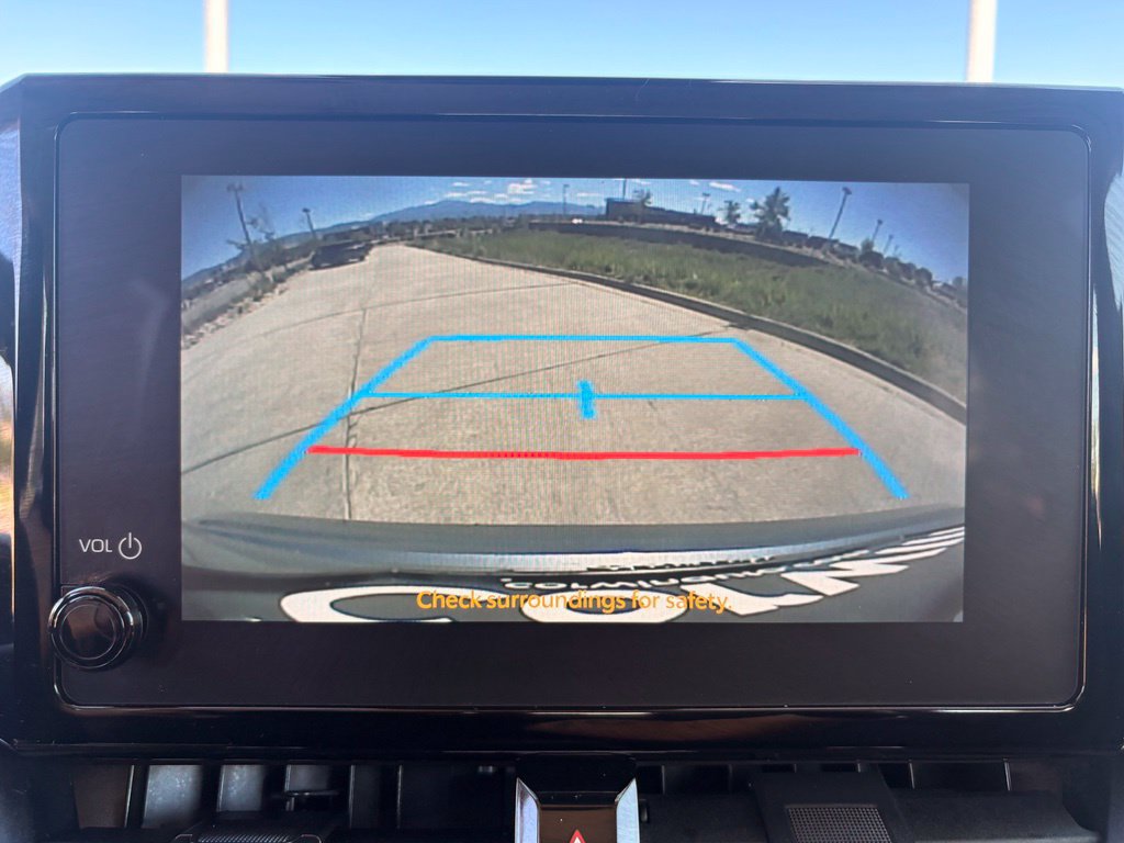 Used 2025 Toyota Corolla LE w/ Carpet Mat Package (TMS) FWD image 17