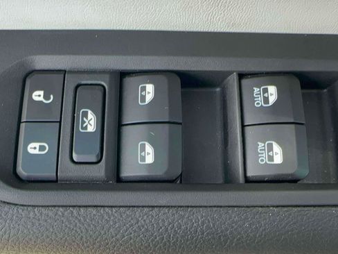 Used 2024 Jeep Compass Limited AWD/4WD image 14