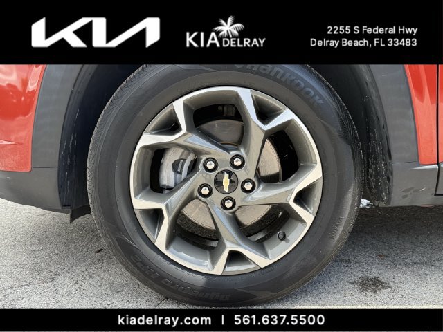 Used 2024 Chevrolet Trax LT FWD image 32