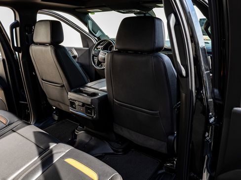 Used 2024 GMC Sierra 3500 AT4 w/ AT4 Premium Plus Package image 31