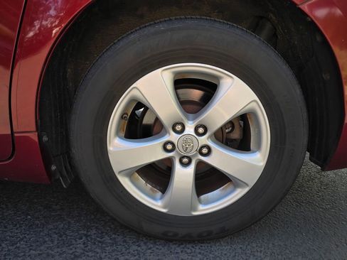 Used 2011 Toyota Sienna LE w/ Towing Pkg FWD image 6