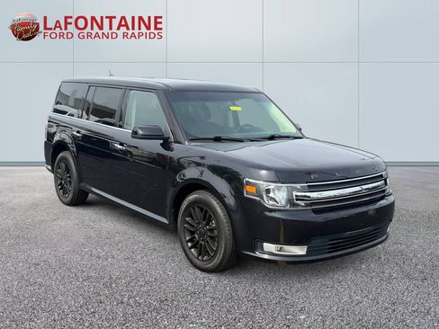 Used 2019 Ford Flex SEL w/ Equipment Group 202A FWD image 3