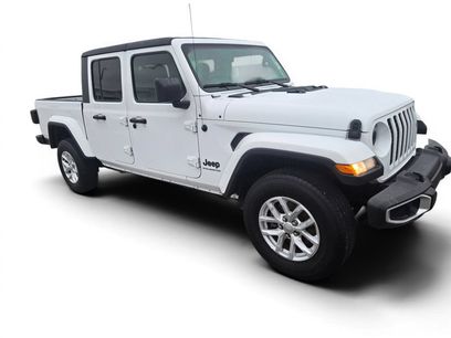 Used 2023 Jeep Gladiator Sport