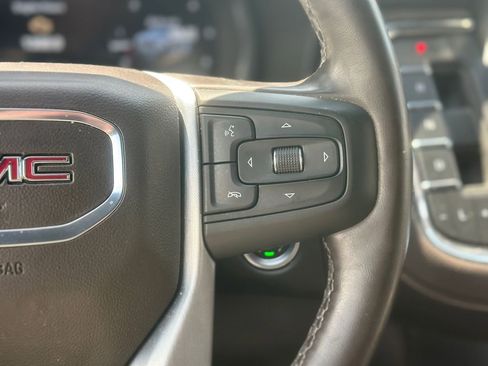 Used 2023 GMC Yukon XL SLT w/ SLT Luxury Package AWD/4WD image 12