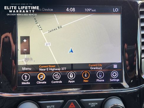 Used 2021 Jeep Grand Cherokee Laredo X RWD image 16