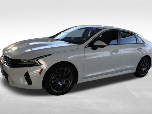 Used 2022 Kia K5 LXS FWD image 7