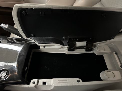 Used 2008 Chevrolet Corvette Convertible w/ Preferred Equipment Group image 78