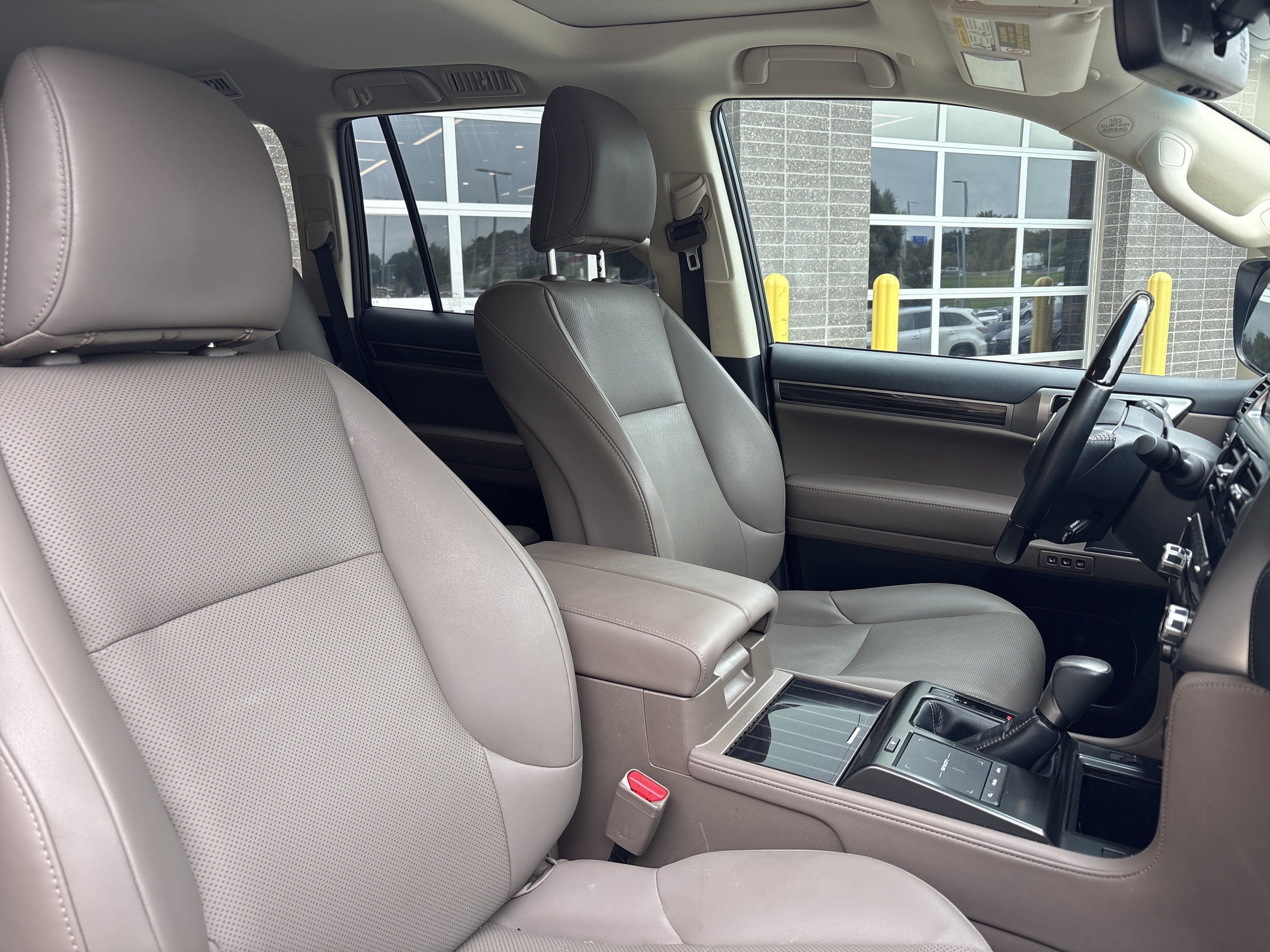 Used 2023 Lexus GX 460 Premium AWD/4WD image 34