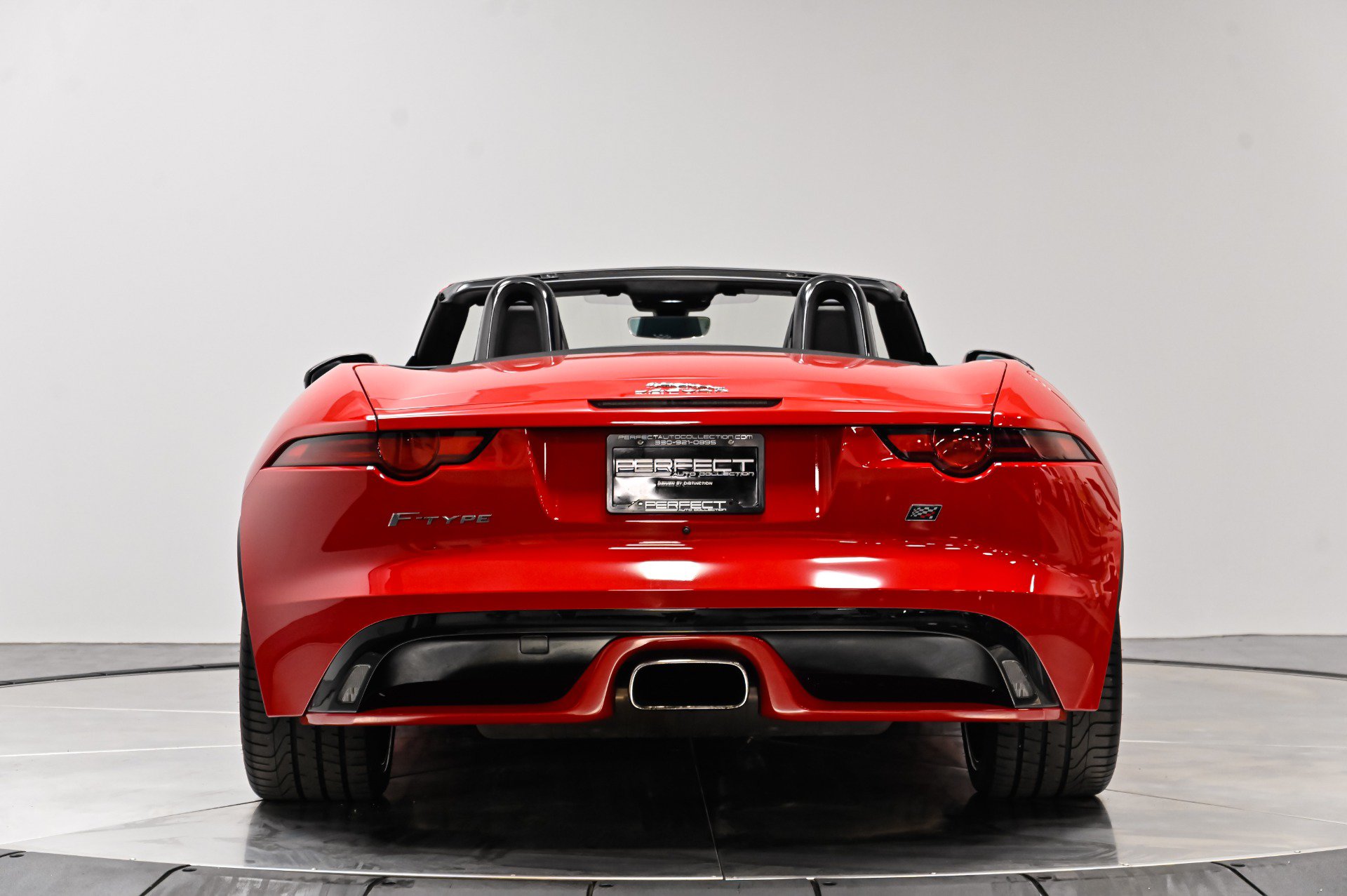 Used 2020 Jaguar F-TYPE Convertible RWD image 29