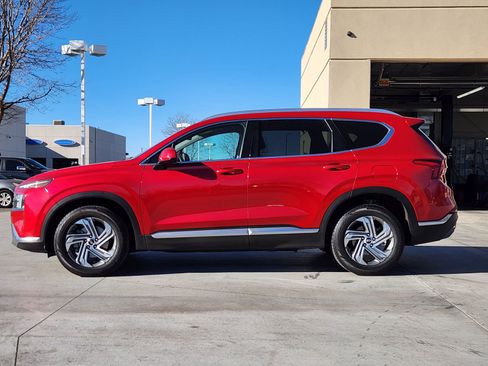 Used 2021 Hyundai Santa Fe SEL image 2