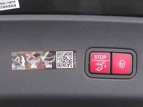 New 2026 Mercedes-Benz GLC 300 4MATIC image 23