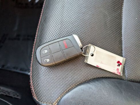 Used 2019 Dodge Journey GT image 24