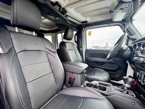 Used 2023 Jeep Wrangler Unlimited Sahara AWD/4WD image 15
