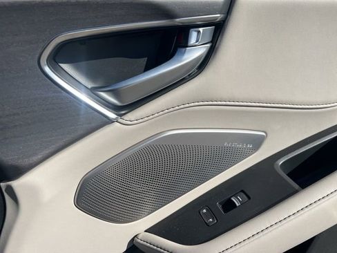 Used 2025 Acura RDX SH-AWD w/ Advance Package image 34