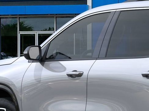 New 2026 Chevrolet Traverse High Country w/ LPO, Floor Liner Package FWD image 12