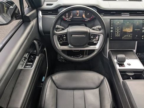 Used 2025 Land Rover Range Rover Long Wheelbase SE AWD/4WD image 15