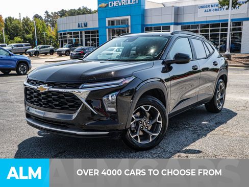 Used 2024 Chevrolet Trax LT image 3