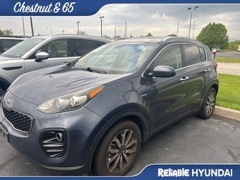 Used 2017 Kia Sportage EX image 2