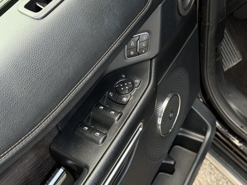 Used 2021 Ford Expedition Limited RWD image 15
