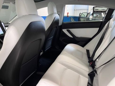 Used 2020 Tesla Model 3 Long Range image 17