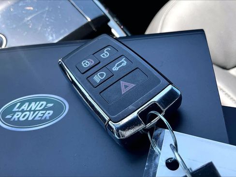 Used 2024 Land Rover Range Rover Sport Dynamic SE AWD/4WD image 15
