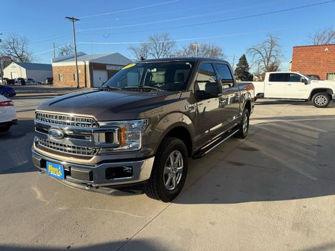 Used 2019 Ford F150 XLT w/ Equipment Group 302A Luxury image 3