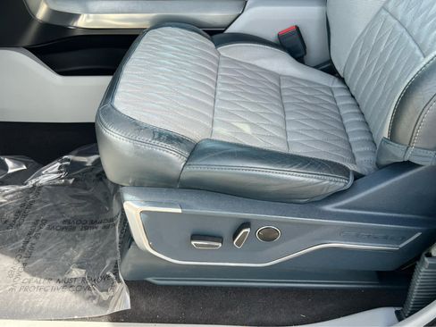 Used 2023 Ford F150 Limited image 30