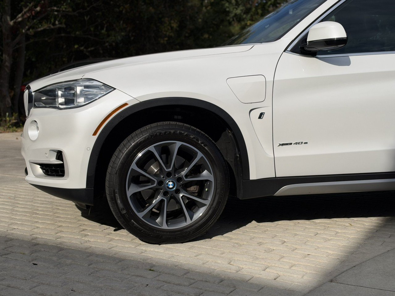 Used 2018 BMW X5 xDrive40e w/ Driving Assistance Package AWD/4WD image 10