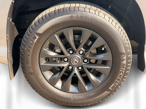 Used 2023 Lexus GX 460 Premium w/ Premium Package AWD/4WD image 6