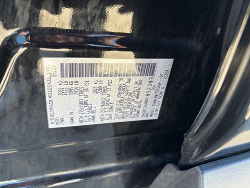 Used 2023 Nissan Rogue S FWD image 27