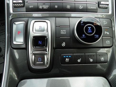Certified 2023 Hyundai Santa Fe Limited AWD/4WD image 27