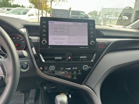 Used 2024 Toyota Camry XSE image 19