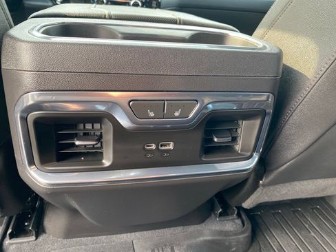 Used 2023 GMC Sierra 1500 SLT w/ SLT Premium Package AWD/4WD image 29