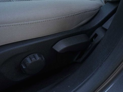 Used 2018 Ford Fusion S image 12