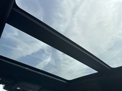 Used 2023 Ford Explorer ST w/ Equipment Group 401A image 18