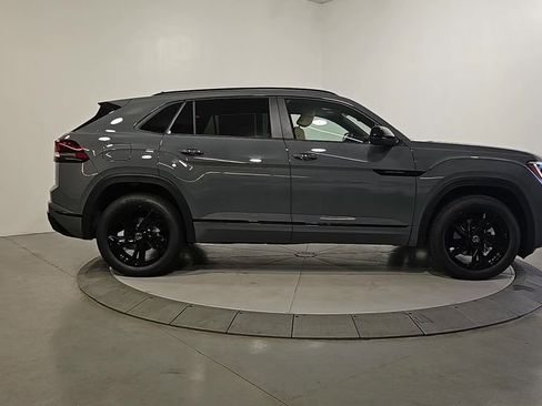 New 2026 Volkswagen Atlas Cross Sport SEL R-Line AWD/4WD image 6