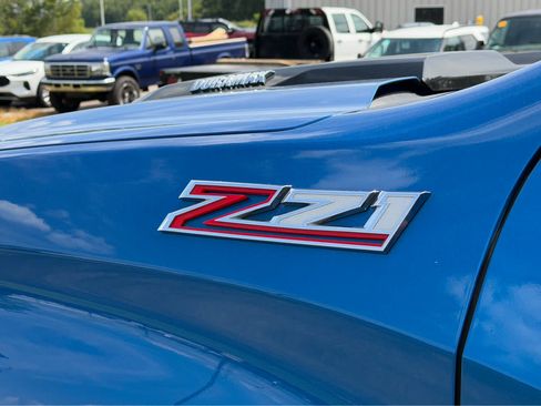 Used 2022 Chevrolet Silverado 1500 LT Trail Boss w/ LT Trail Boss Premium Package AWD/4WD image 8