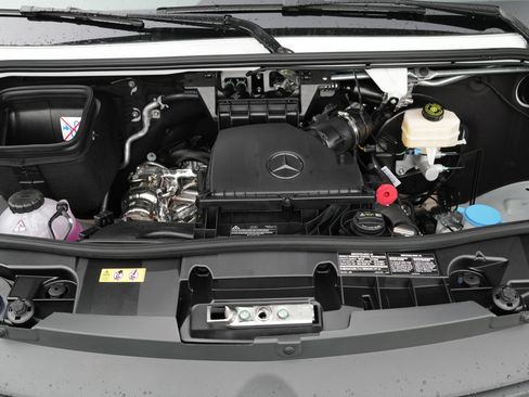 New 2025 Mercedes-Benz Sprinter 2500 image 44