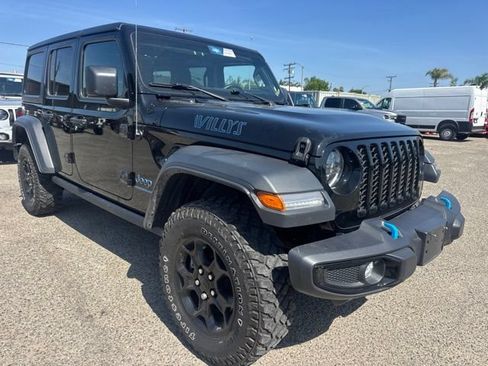 Used 2023 Jeep Wrangler Unlimited w/ Cold Weather Group AWD/4WD image 3