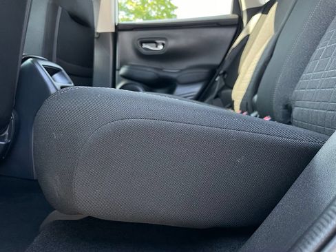 Used 2026 Honda HR-V LX image 39