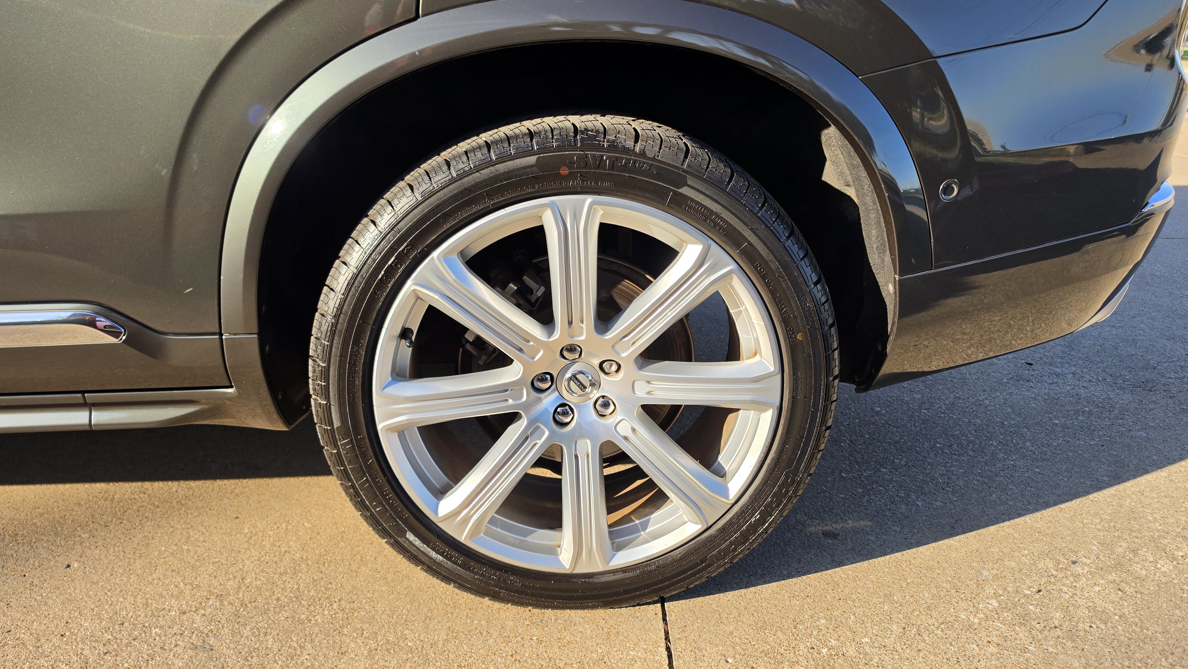 Used 2018 Volvo XC90 T6 Inscription w/ Convenience Package AWD/4WD image 16